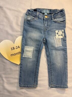 GAP - patch design skinny fit denim jeans. Size  18-24 months